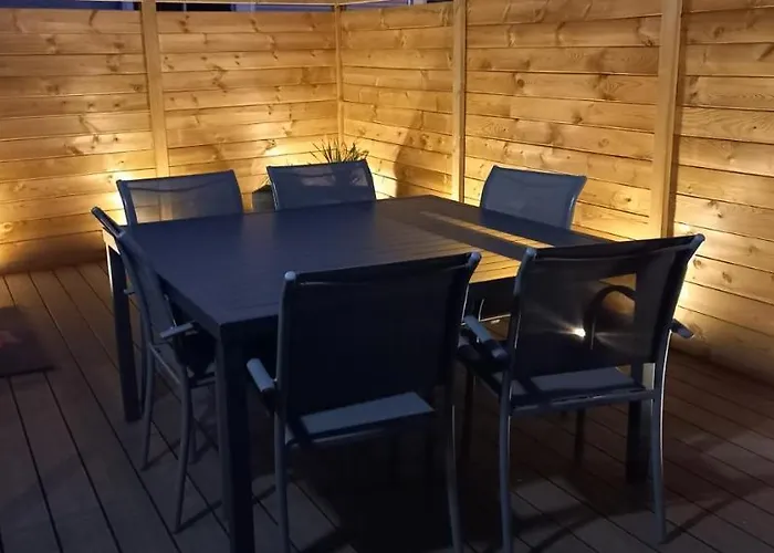 Le C-47 Proche Des Plages Du Debarquement Holiday home *